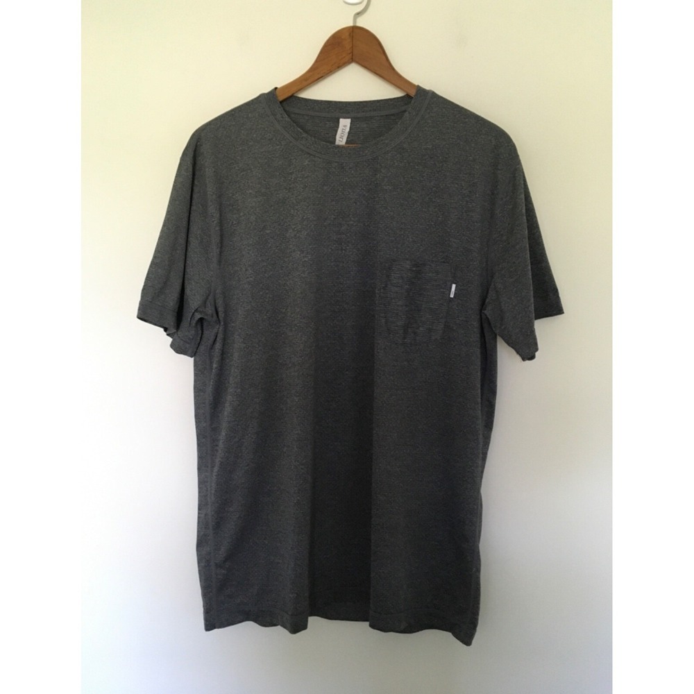 Vuori tradewind performance Tee T-shirt Mens Sz L heather gray Short Sleeve V109